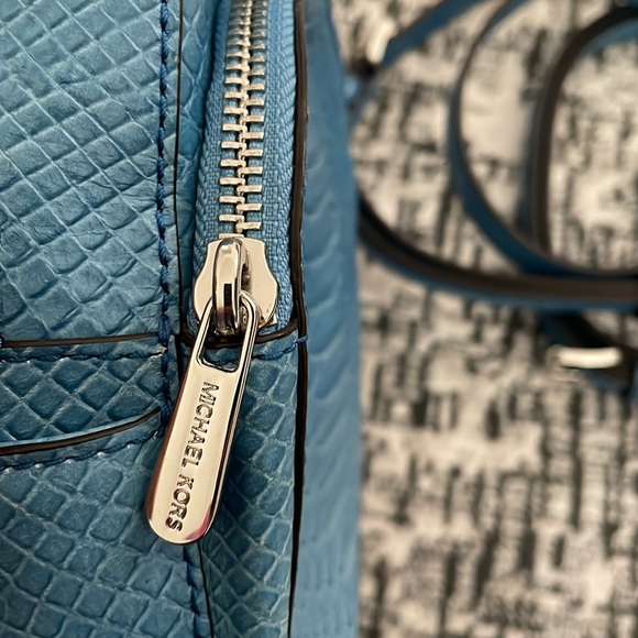 Michael Kors Abbey Extra Small Sky Blue Embossed Leather Backpack Crossbody - Picture 5 of 6